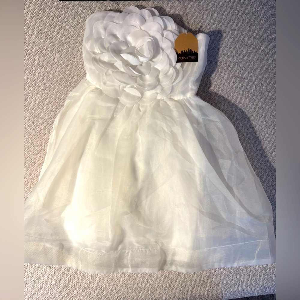 Mini White Dress Size L